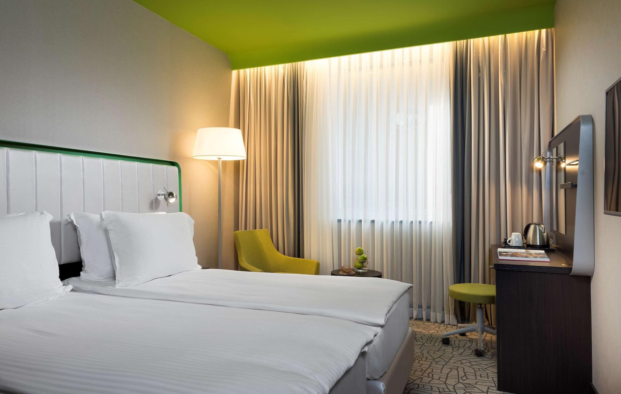 Otel Park By Radisson Atasehir 4*
