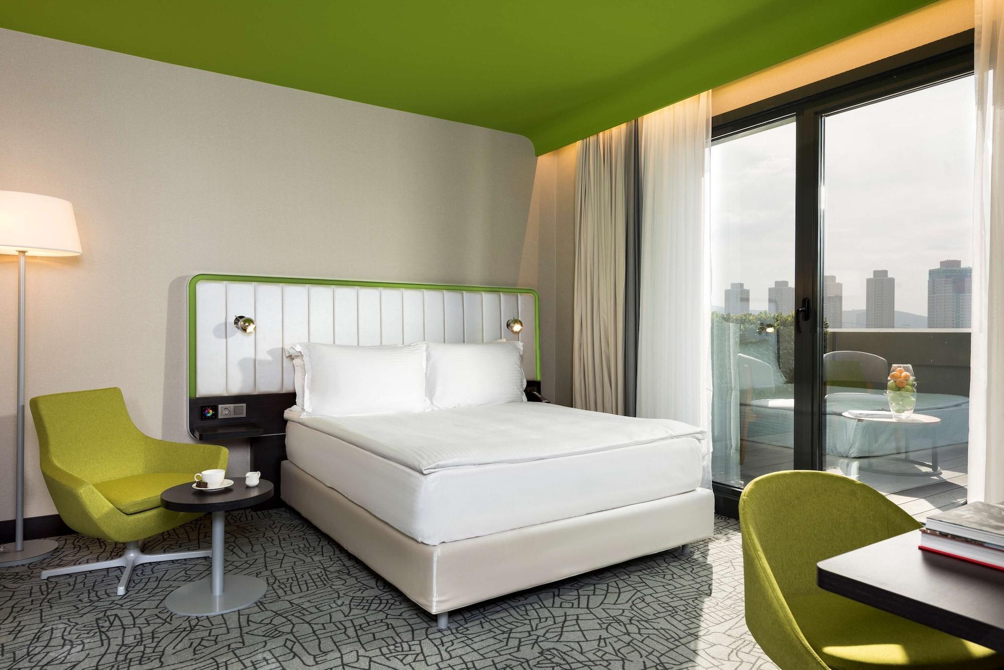 Park By Radisson Atasehir 4* İstanbul