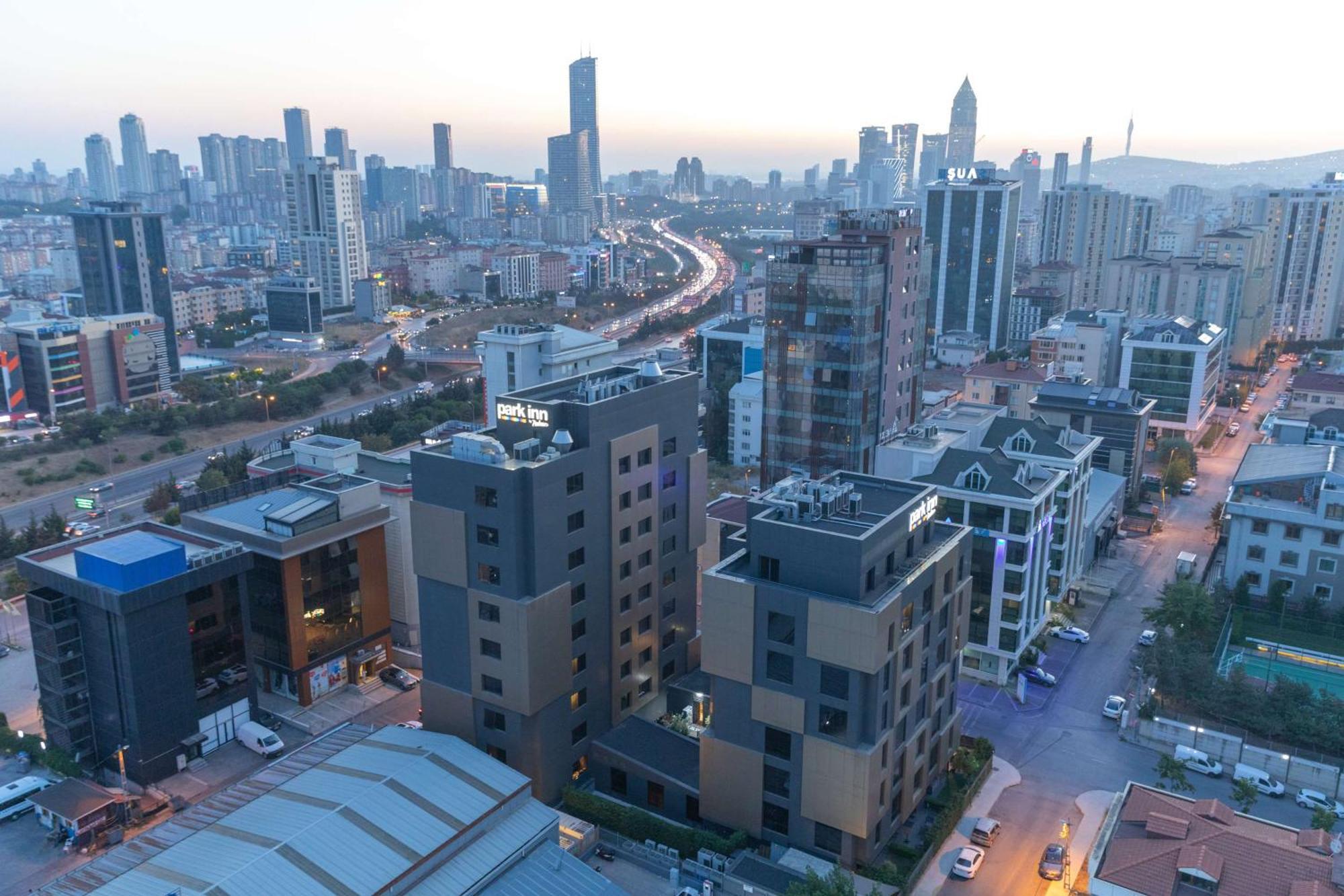 Park By Radisson Atasehir Otel 4*